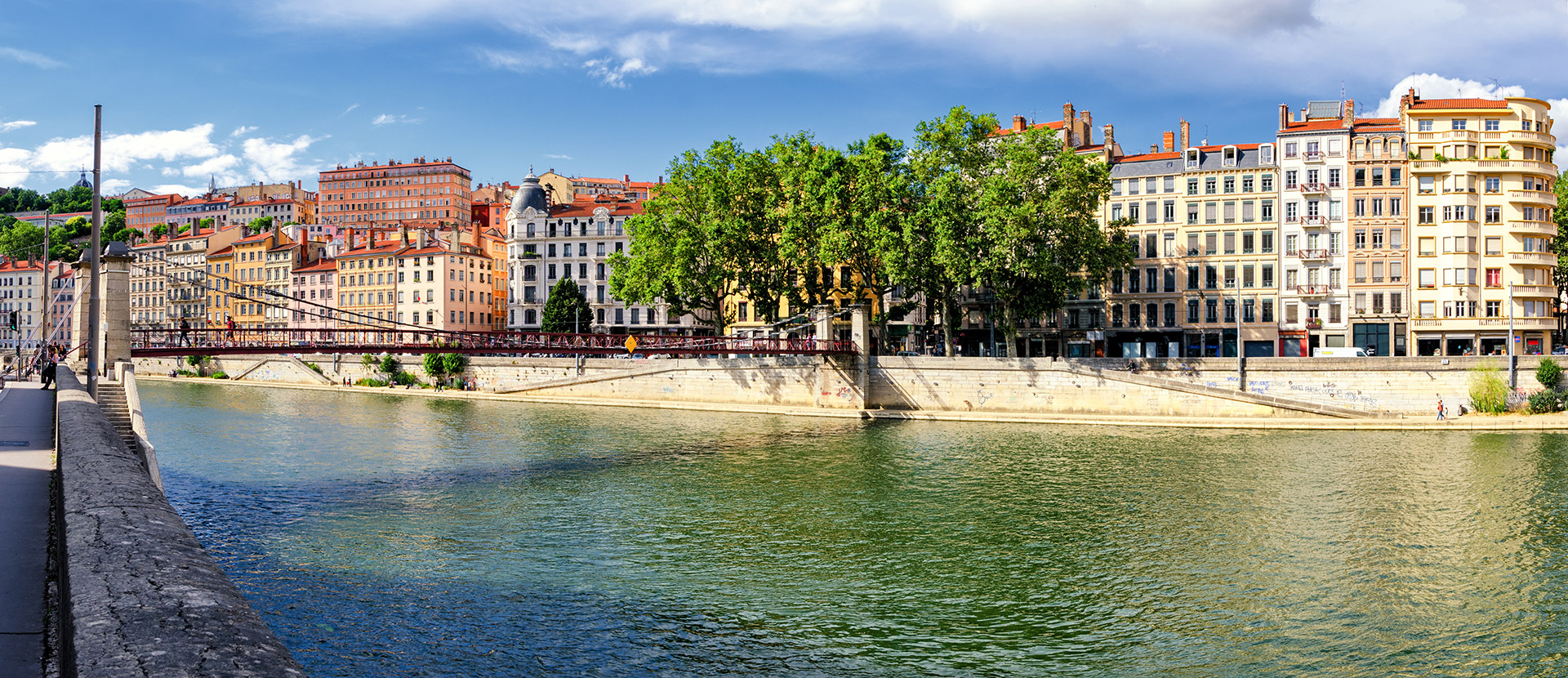 Les quais de Saône côté Croix-Rousse © Marco Saracco / Shutterstock