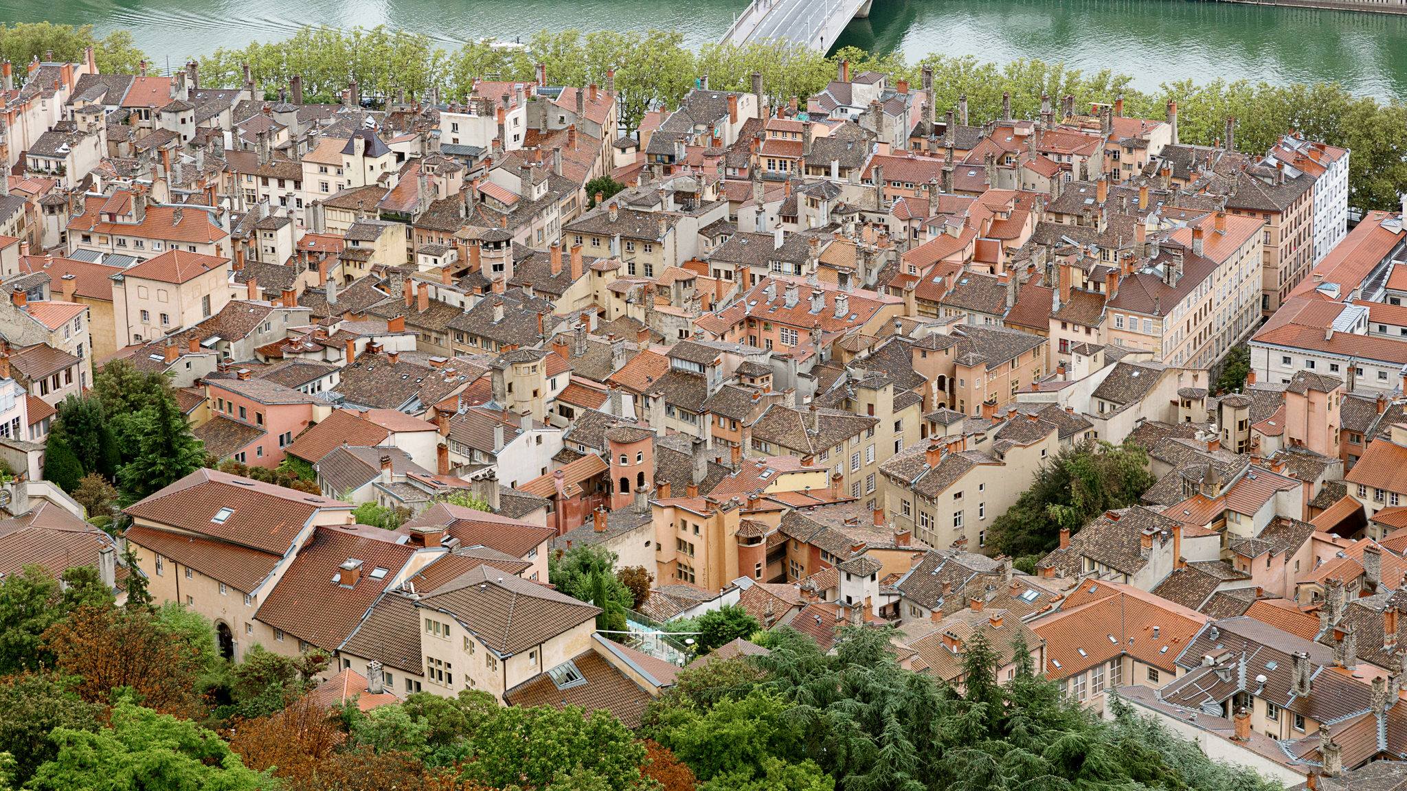 Les toits du Vieux-Lyon © Jean-Charles Garrivet