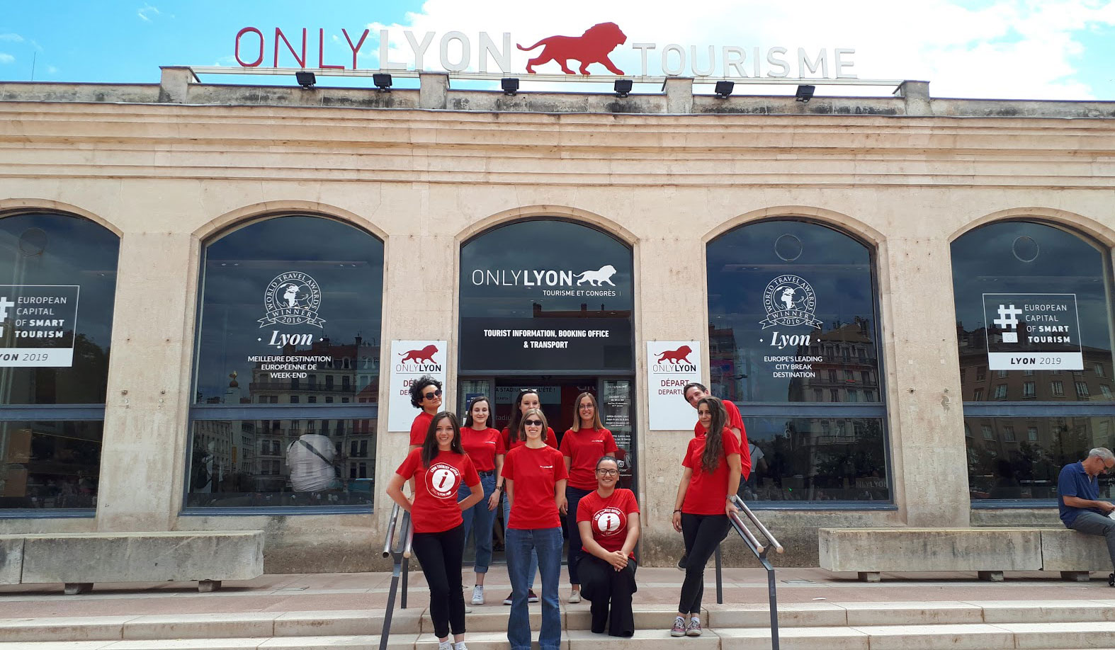 Equie des Lyon city Helpers 2019 © ONLYLYON Tourisme et Congrès
