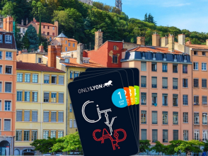 Lyon City Card et le Vieux-Lyon © Martin M303 / Shutterstock 114141880